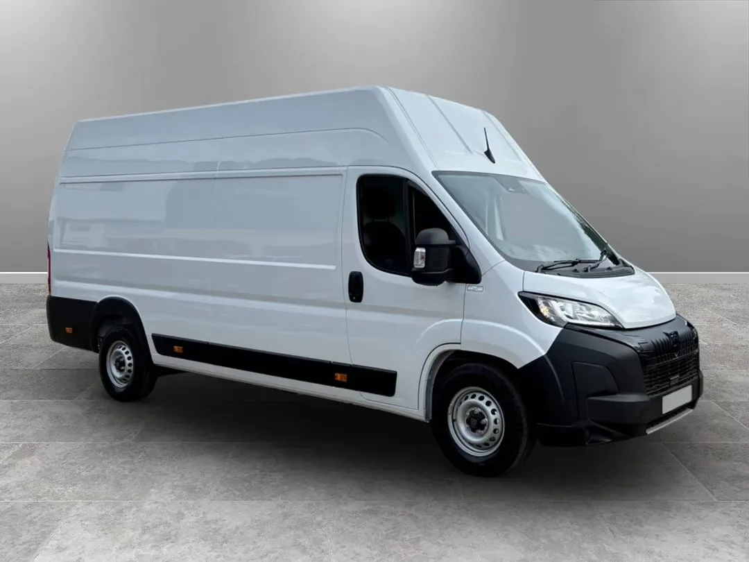 2026 Peugeot Boxer 2.2 BlueHDi 3.5t Heavy Professional Panel Van 5dr Diesel Manual L4 H3 Euro 6 (s/s) (140 ps) - Image 1
