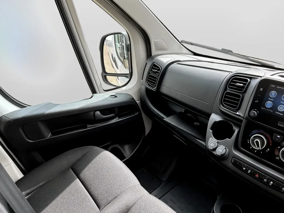 2026 Peugeot Boxer 2.2 BlueHDi 3.5t Heavy Professional Panel Van 5dr Diesel Manual L4 H3 Euro 6 (s/s) (140 ps) - Thumbnail 13