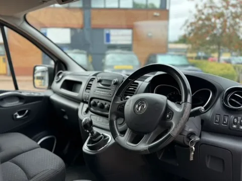 2018 Vauxhall Vivaro 2900 L2 H1 1.6 CDTi 120 Blue Injection - Thumbnail 7